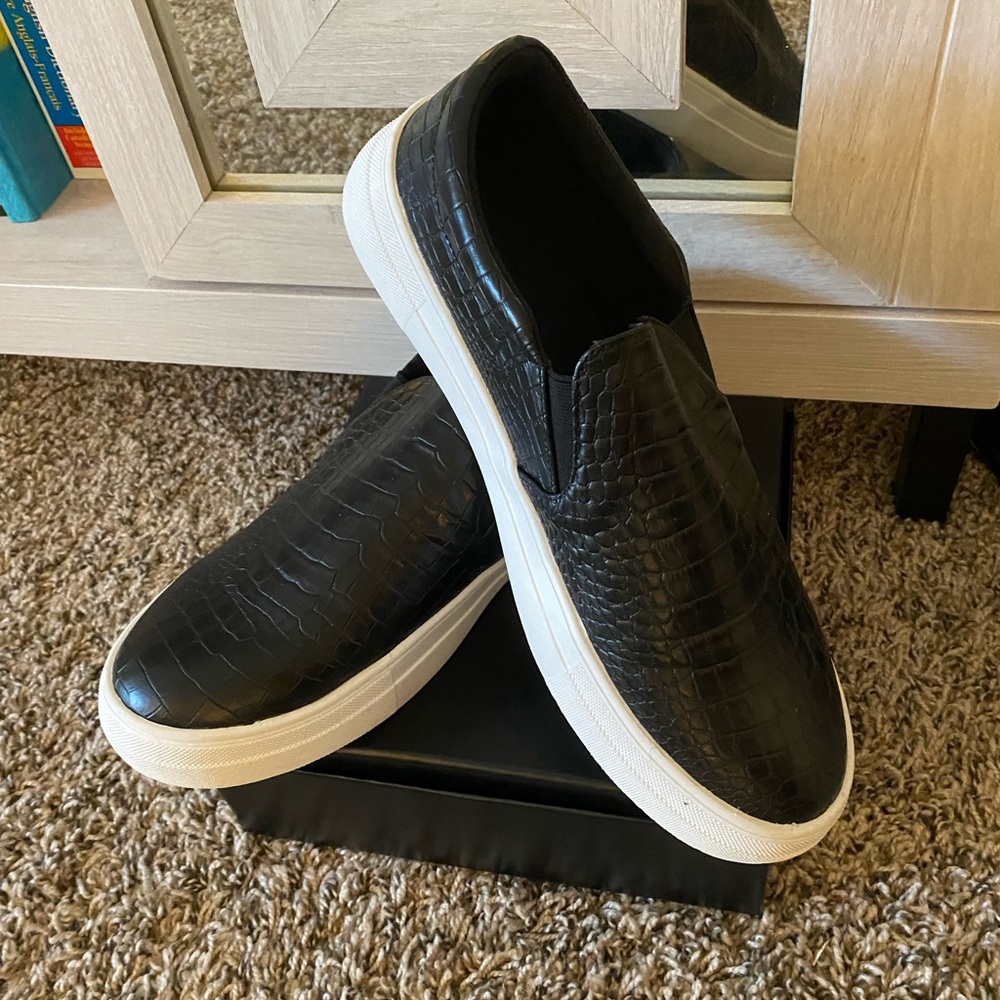 Matisse Black Faux Leather Slip-Ons